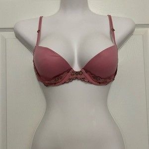 Victoria’s Secret Ipex bra 34C Pink with lace trim